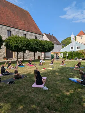 Wein-Yoga 12