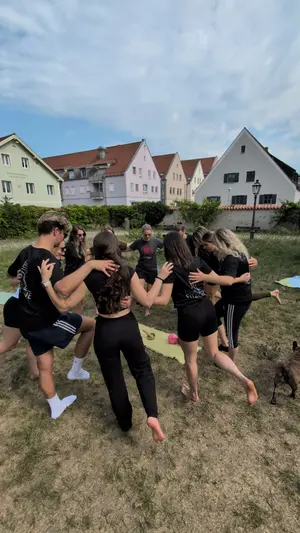 Wein-Yoga 32