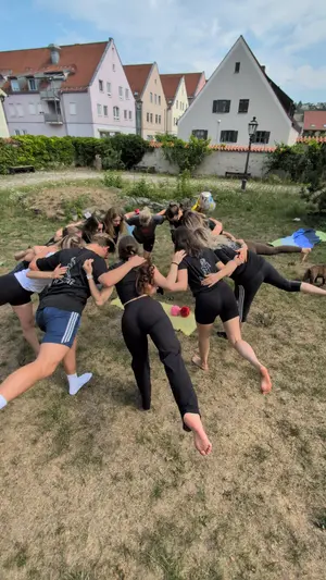 Wein-Yoga 33