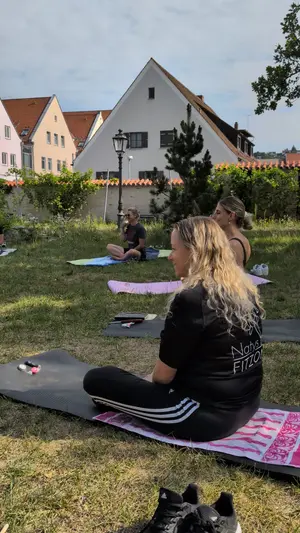 Wein-Yoga 5