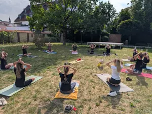 Wein-Yoga 6
